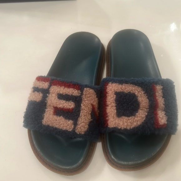 Fendi slides with shearling and logo fendi - Picture 1 of 5
